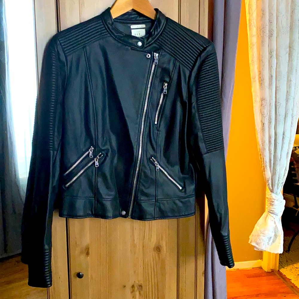 ZARA NWOT: Zara Moto Vegan Leather Jacket ⚫️